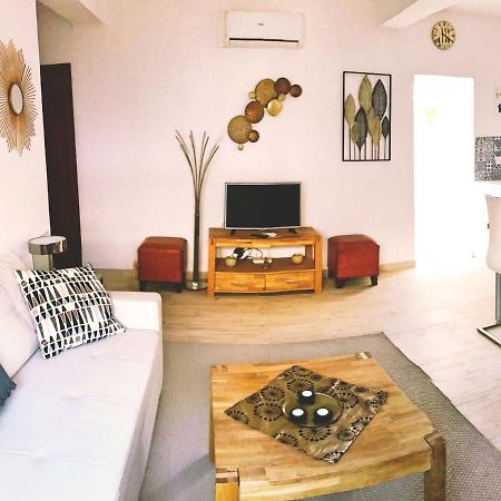 Town House With Patio In Quiet Residential Area 10 Min From Beach Торемолинос Екстериор снимка