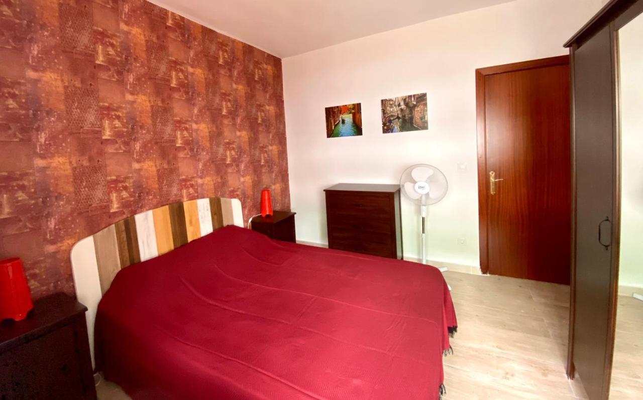 Town House With Patio In Quiet Residential Area 10 Min From Beach Торемолинос Екстериор снимка